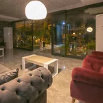 Oniks Comfort Suites